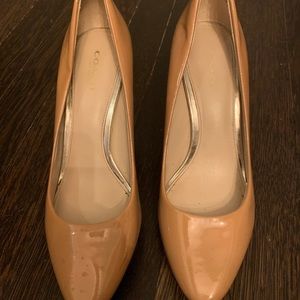 Coach pumps / beige / size 7